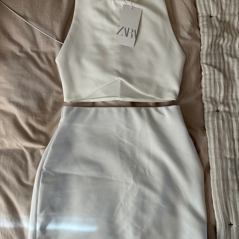 Unworn Zara two piece white set